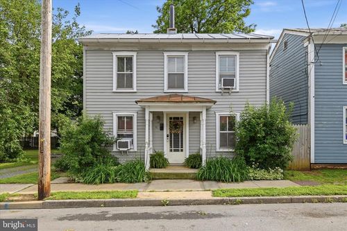 11 W Germain St, WINCHESTER, VA, 22601-4631 | Card Image