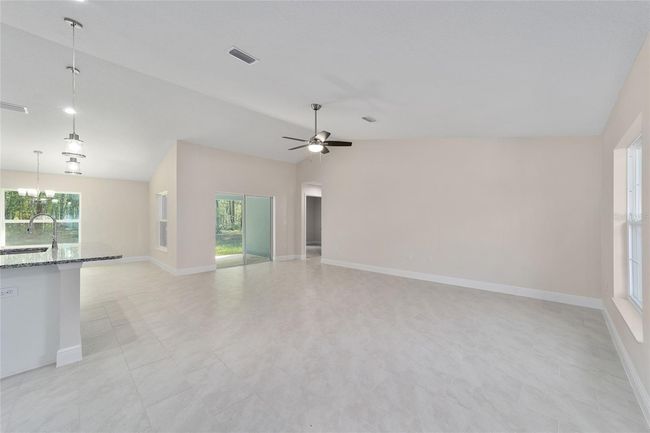 9186 N Dawn Way, House other with 3 bedrooms, 2 bathrooms and null parking in CITRUS SPRINGS FL | Image 4