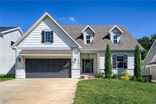 4620 W 70th St, Prairie Village, KS, 66208-2556 | Card Image
