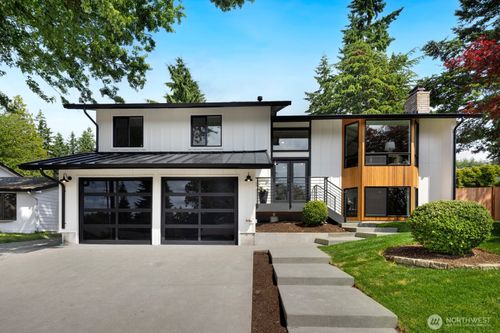 7502 117th Ave Ne, Kirkland, WA, 98033-8123 | Card Image