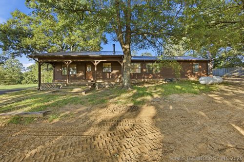 417115 E 1950 Rd, Antlers, OK, 74523-1402 | Card Image