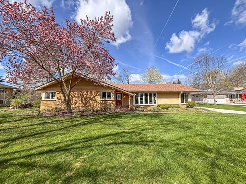 1185 Apache Trl, Brookfield, WI, 53005 | Card Image