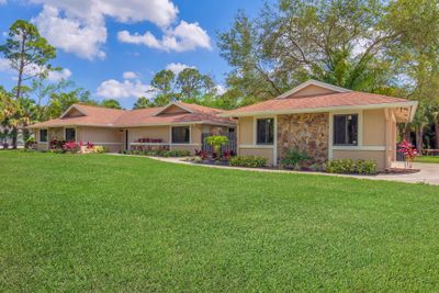 14817 Stirrup Lane N, House other with 3 bedrooms, 2 bathrooms and null parking in Wellington FL | Image 2