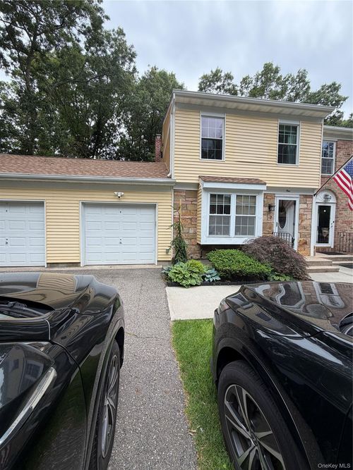 1 Thornton, Brookhaven, NY, 11980 | Card Image