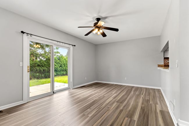 16592 Country Club Dr, House other with 3 bedrooms, 2 bathrooms and null parking in Livonia MI | Image 15