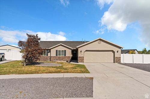 4248 W 2340 N, Corinne, UT, 84307-9100 | Card Image