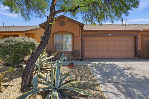 2150 E Calle Los Marmoles, Tucson, AZ, 85706-3806 | Card Image