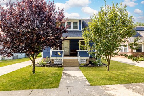 833 Douglas Ave, Aurora, IL, 60505-5118 | Card Image