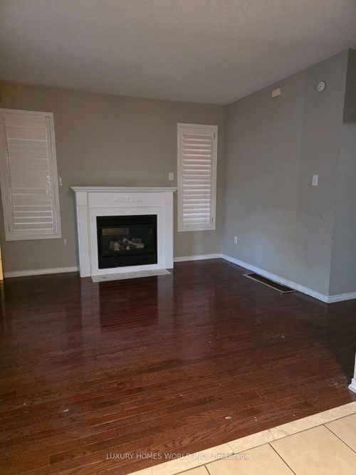 3 Tansley Cres, Ajax, ON, L1Z1Y5 | Card Image