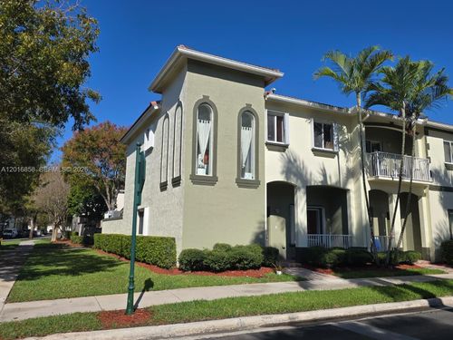 1987 Se 23rd Rd, Homestead, FL, 33035-2068 | Card Image