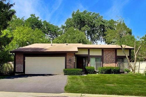 558 Glacier Trail, Roselle, IL, 60172 | Card Image
