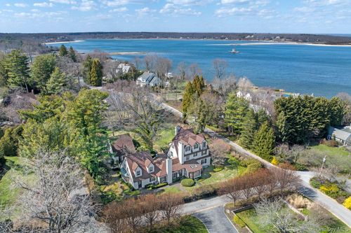 3 Wincoma Dr, Halesite, NY, 11743-1122 | Card Image