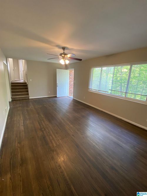 1009 Springview St, Center Point, AL, 35215-6921 | Card Image