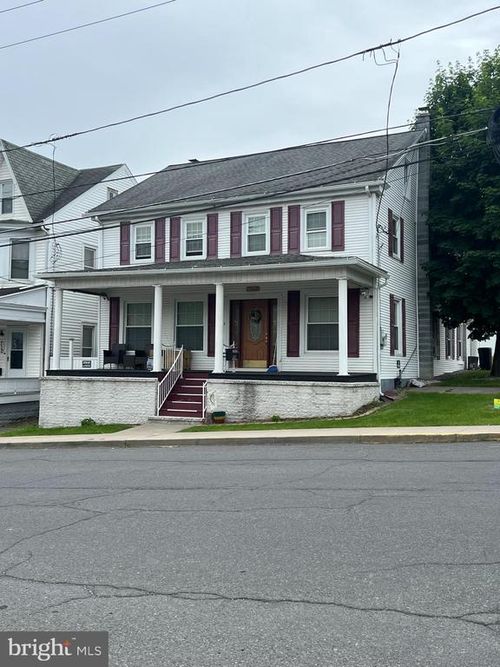 718 W Pine St, SHAMOKIN, PA, 17872-6617 | Card Image