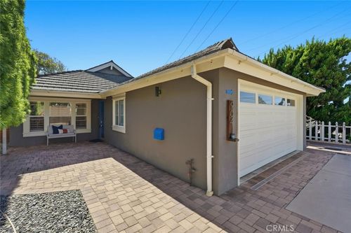 904 Knob Hill Ave, Redondo Beach, CA, 90277-4538 | Card Image