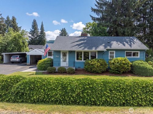 716 Woodard Avenue Ne, Castle Rock, WA, 98611 | Card Image