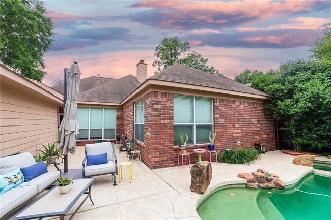 Beautiful backyard, Less Grass, less hastle | Image 5