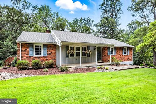 69 Crow Hill Rd, BARTO, PA, 19504-8854 | Card Image