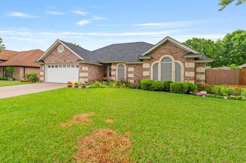 740 Bluebonnet Dr, Stephenville, TX, 76401-1663 | Card Image