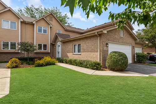 7905 Richardson Ln, Tinley Park, IL, 60487-9238 | Card Image
