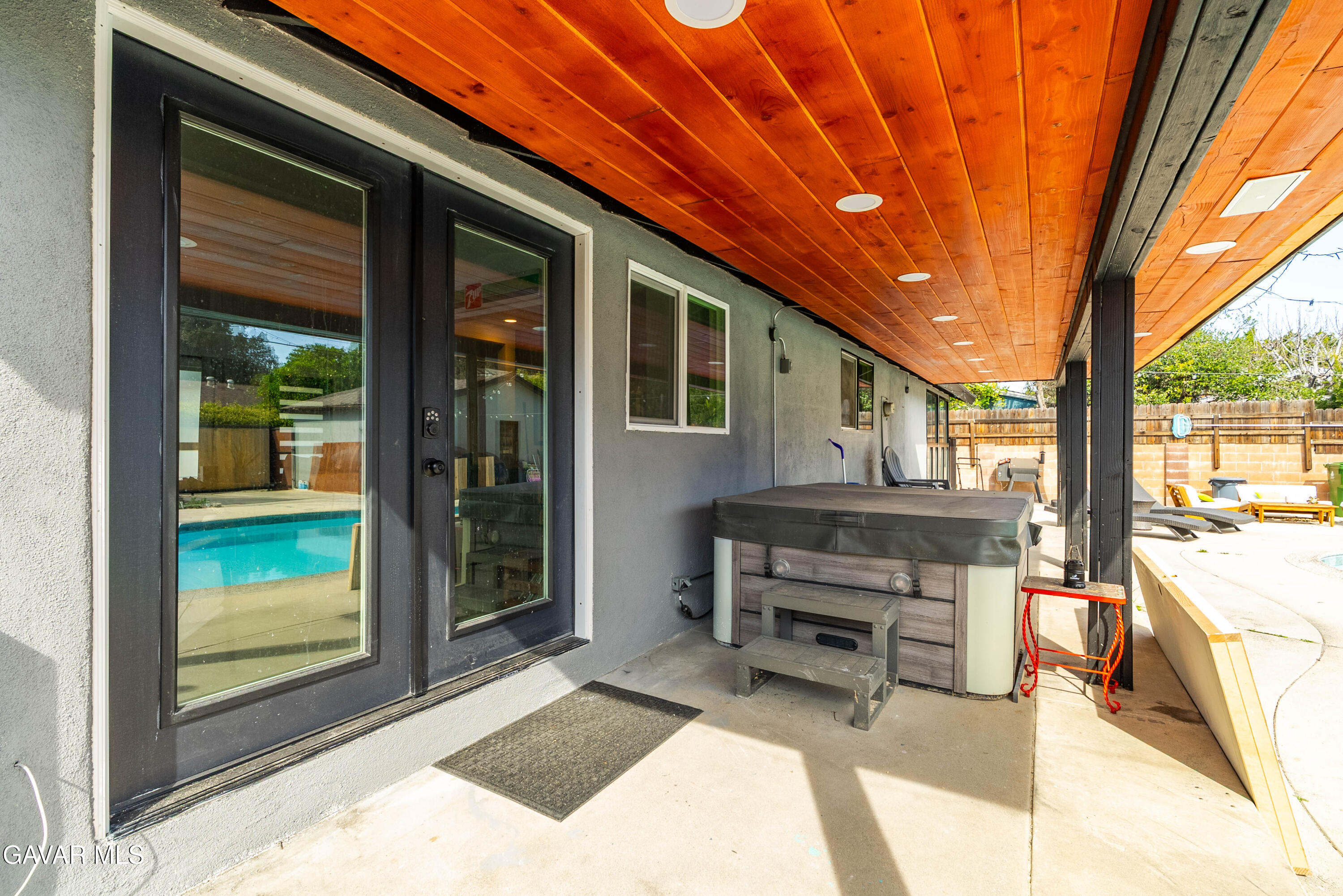 Residential in Canoga Park
