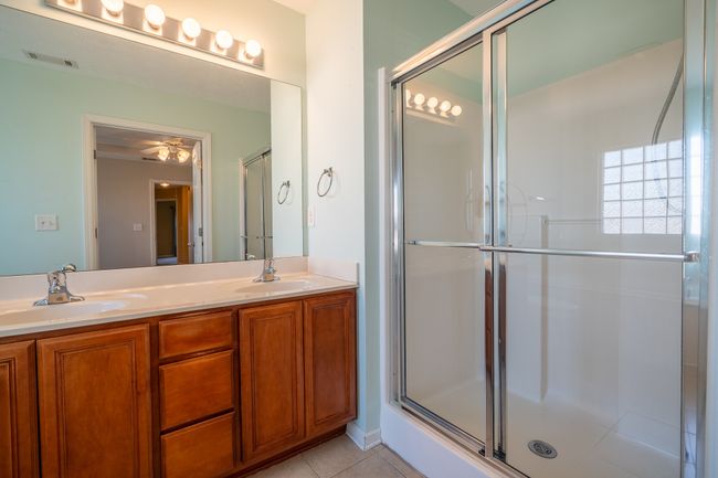 primary bath | Image 29