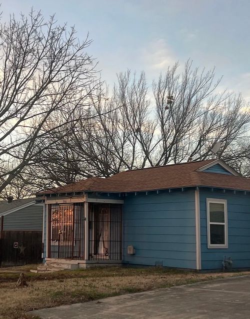 7416 Gaston Ave, Fort Worth, TX, 76116-7827 | Card Image