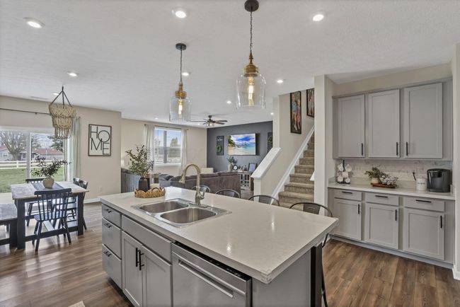 1134 Lake Forest Dr, House other with 4 bedrooms, 3 bathrooms and null parking in Hebron OH | Image 12