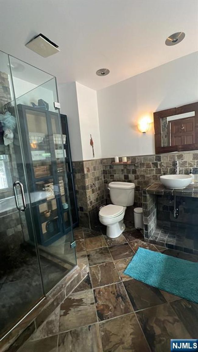 1637 Broad St, House other with 3 bedrooms, 2 bathrooms and null parking in Bloomfield NJ | Image 16