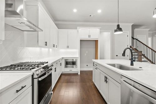 649 Summitt Hill Way, Cumming, GA, 30040-3183 | Card Image