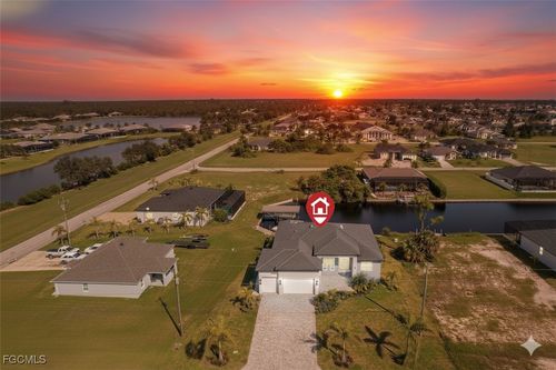 2375 39th Ave, Cape Coral, FL, 33993-3507 | Card Image