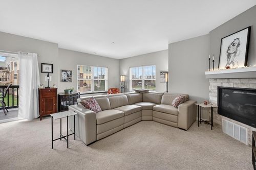201-5192 Sassafras Dr, Fitchburg, WI, 53711-7728 | Card Image