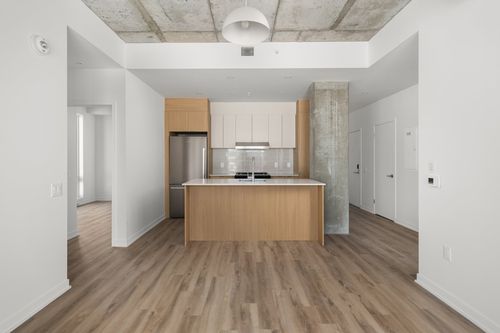 429-305 Rue Quinlan, Montréal, QC, H8R0E1 | Card Image