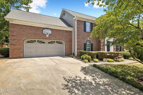 1440 Queensbridge Dr, Knoxville, TN, 37922-6082 | Card Image