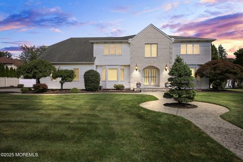 21 Musket Ln, Eatontown, NJ, 07724-2447 | Card Image