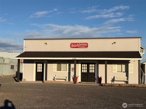 127 Frontier Way Sw, Mattawa, WA, 99349-2092 | Card Image