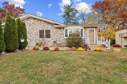 32 Ruby St, Springfield, NJ, 07081-2805 | Card Image