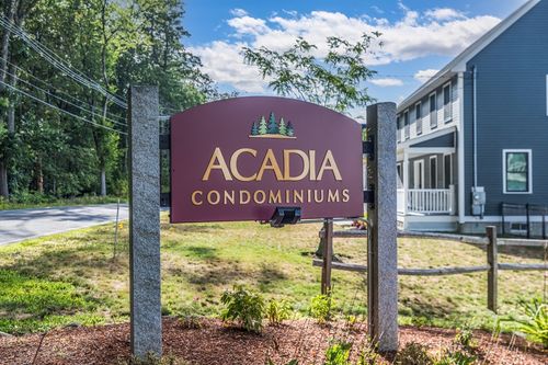 4-4 Acadia Kimball Rd, Amesbury, MA, 01913-2105 | Card Image