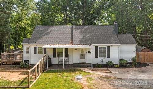 800 Woodlawn St, Belmont, NC, 28012-2134 | Card Image