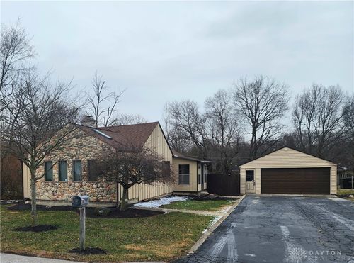 99 Woolery Ln, Dayton, OH, 45415-1705 | Card Image