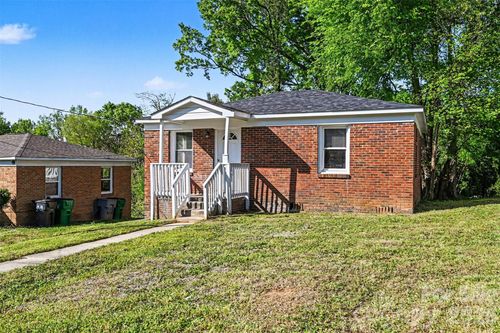 2604 Booker Ave, Charlotte, NC, 28216-4911 | Card Image