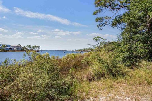 16299 Narwhal Dr, Pensacola, FL, 32507-8358 | Card Image