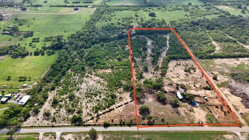 3285 Pittman Rd, Saint Hedwig, TX, 78152-3646 | Card Image