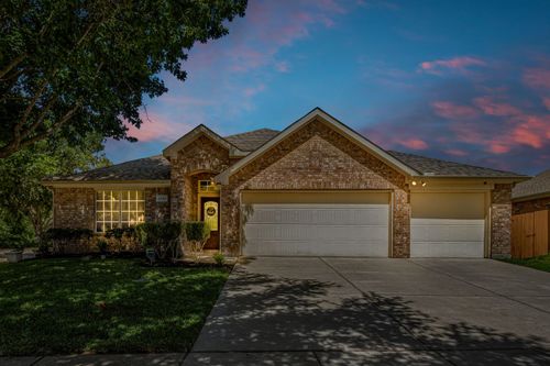 2001 Robincreek Cv, Heartland, TX, 75126-8270 | Card Image