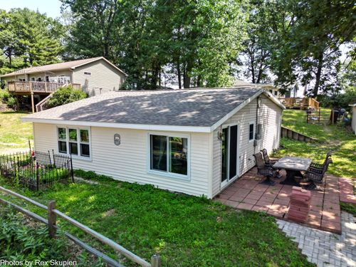 2512 Rainbow Lake Dr, Trufant, MI, 49347 | Card Image
