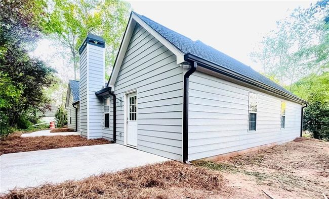 7675 Lanier View Rdg, House other with 3 bedrooms, 2 bathrooms and 2 parking in Cumming GA | Image 55