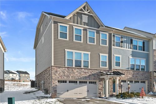 5001 Lampl Ln, Jeannette, PA, 15644-1021 | Card Image