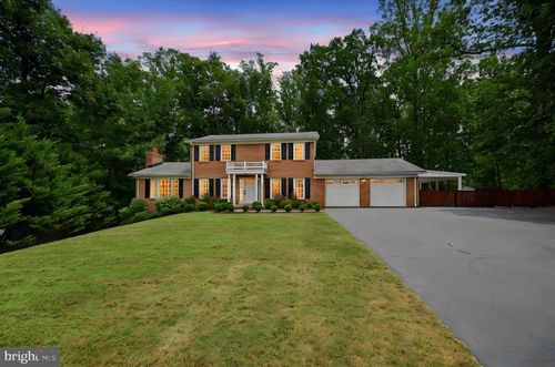 7347 Hunton St, WARRENTON, VA, 20187-2222 | Card Image