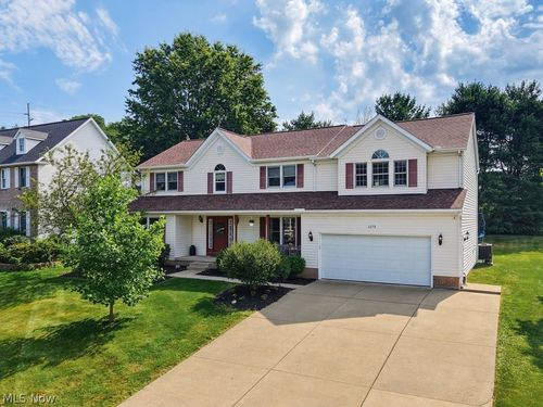 1173 Partridge Dr, Wadsworth, OH, 44281-8807 | Card Image