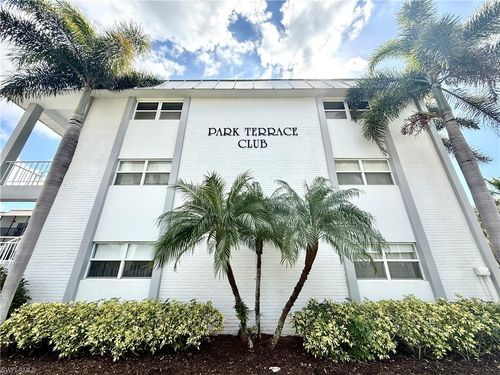 apt-305-72 7th St S, NAPLES, FL, 34102-6132 | Card Image